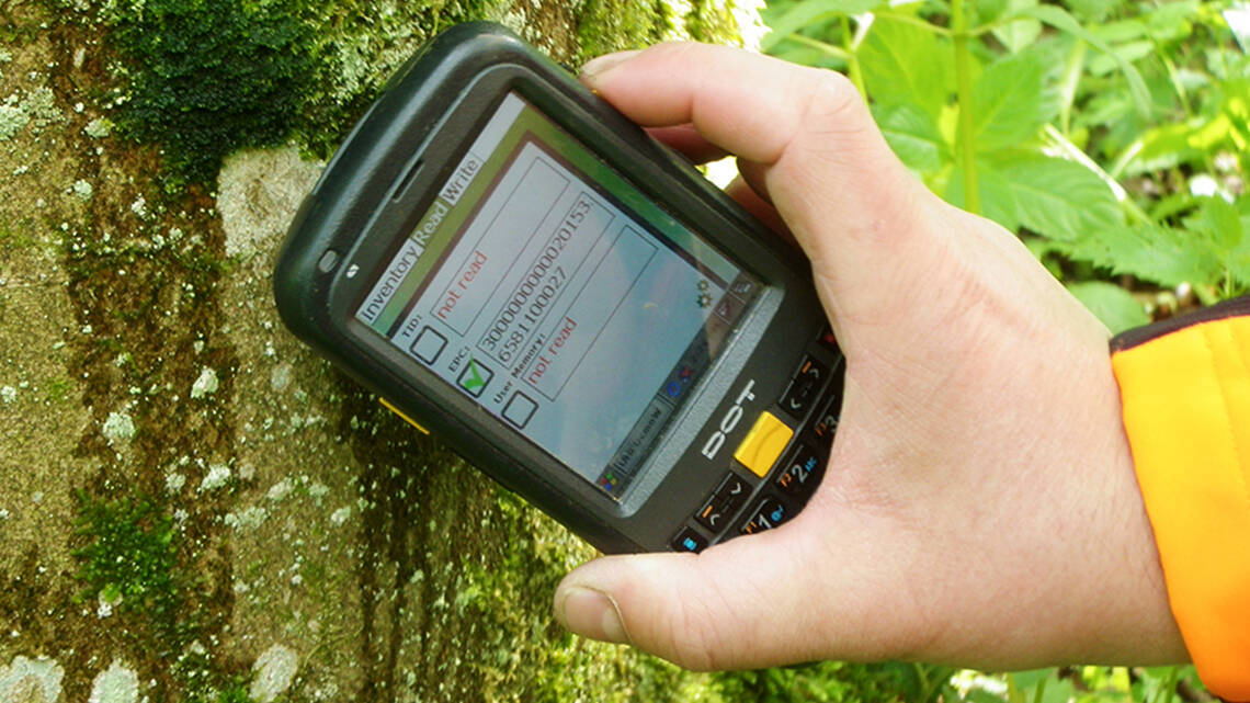 RFID zur eindeutigen Baumidentifikation | smart-TEC | © smart-TEC GmbH & Co. KG