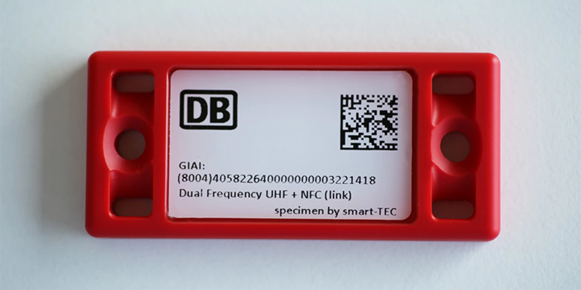 Industrial transponder with RFID & NFC